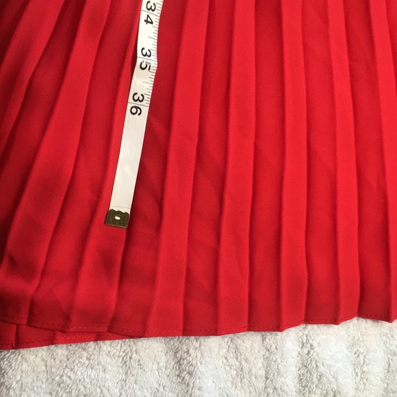 Nanette Lepore red accordion dress - Picture 8 of 8